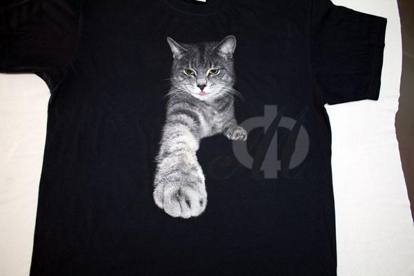 Печать на футболке Кошка